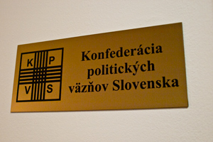 Konfederácia politických väzňov Slovenska tabulka